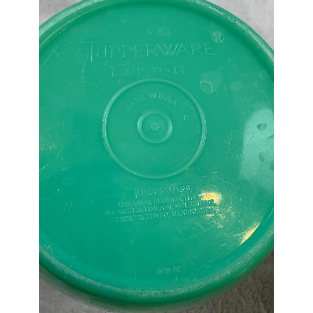 Tupperware Crisp It Container Green 7 Inch Bowl With Lid Storage Kitchenware - Picture 2 of 5